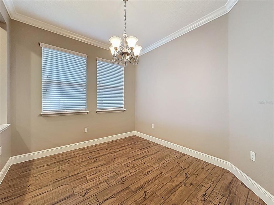 For Sale: $425,000 (2 beds, 2 baths, 1853 Square Feet)