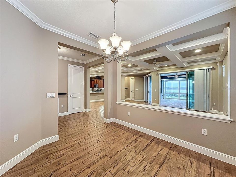 For Sale: $425,000 (2 beds, 2 baths, 1853 Square Feet)