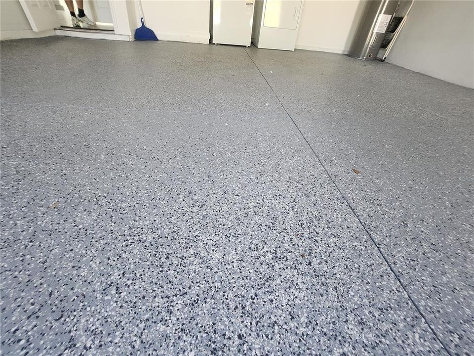 待售: $254,900 (3 贝兹, 2 浴室, 1288 平方英尺)