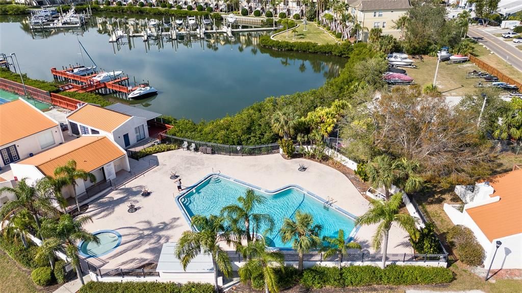 For Sale: $469,900 (3 beds, 3 baths, 1957 Square Feet)