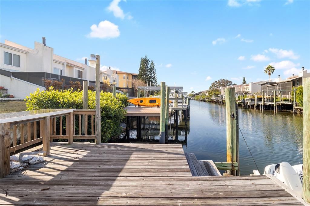 For Sale: $469,900 (3 beds, 3 baths, 1957 Square Feet)