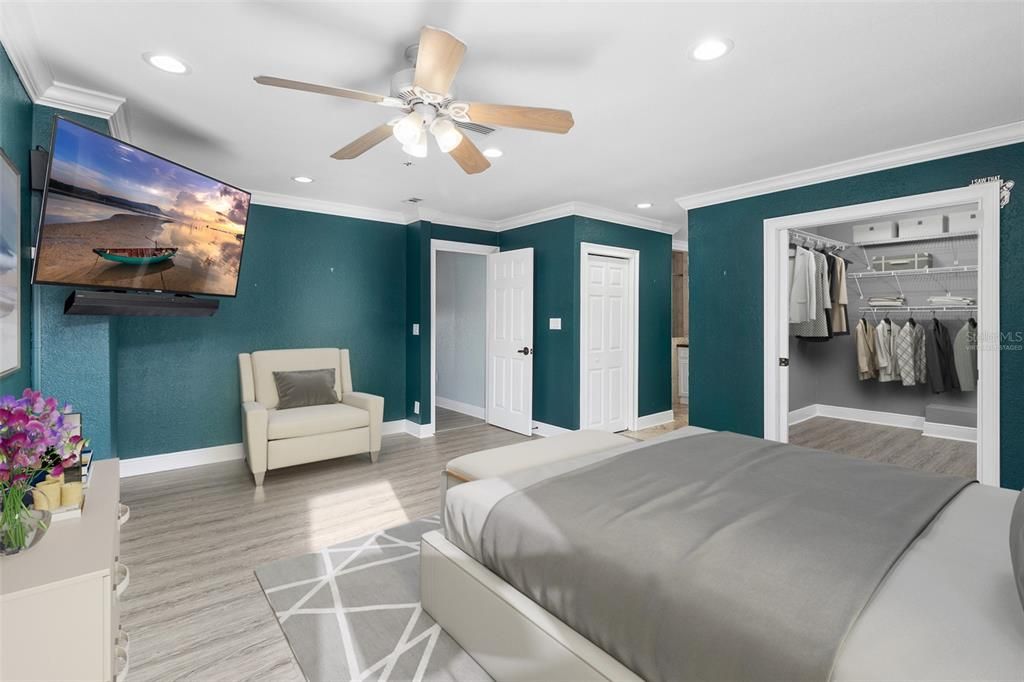 For Sale: $469,900 (3 beds, 3 baths, 1957 Square Feet)