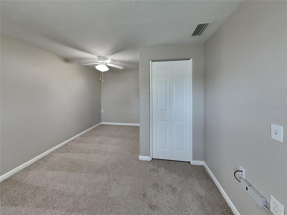 В аренду: $2,099 (3 спален, 1 ванн, 1250 Квадратных фут)