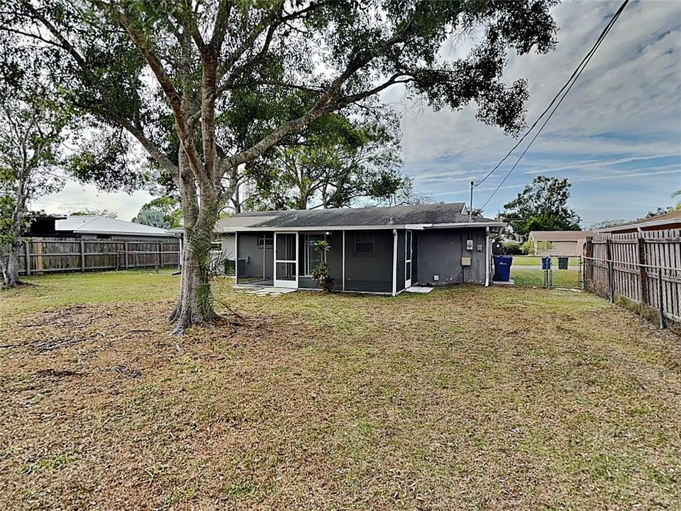 В аренду: $2,099 (3 спален, 1 ванн, 1250 Квадратных фут)