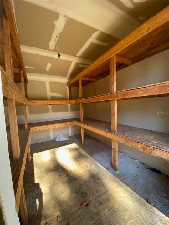 На продажу: $269,900 (3 спален, 2 ванн, 1348 Квадратных фут)