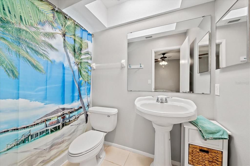 En Venta: $179,000 (2 camas, 2 baños, 892 Pies cuadrados)