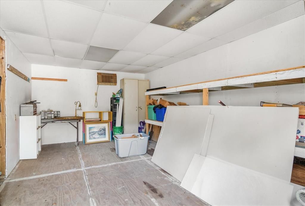 待售: $324,000 (2 贝兹, 1 浴室, 1374 平方英尺)