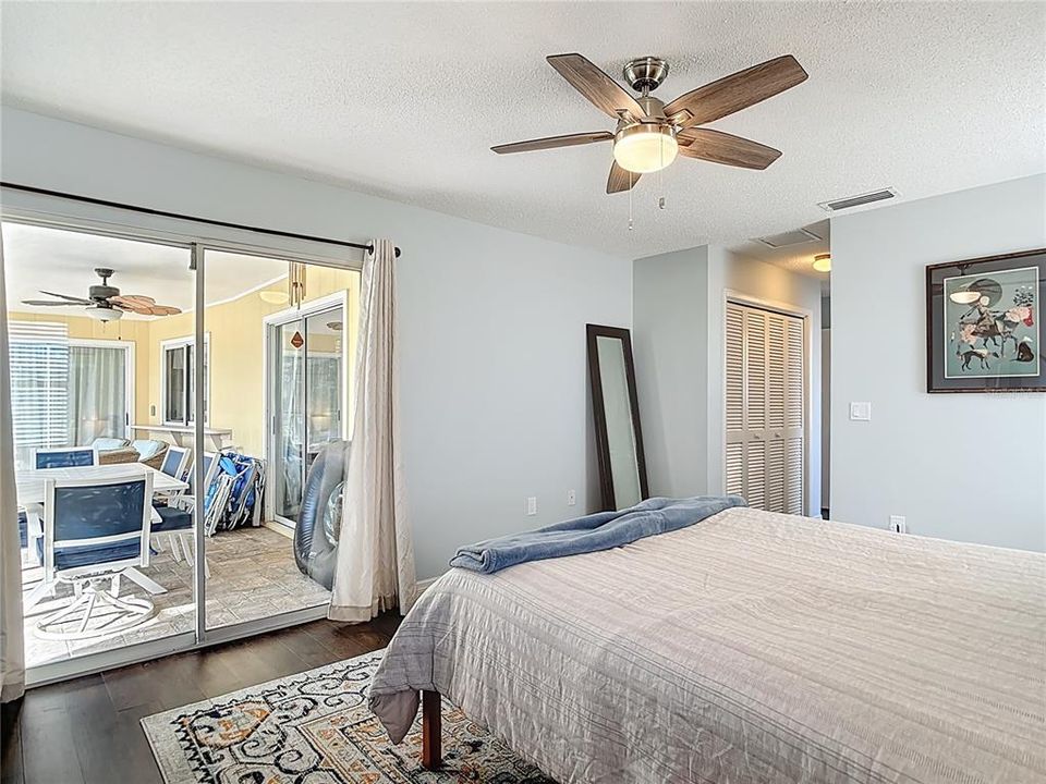 На продажу: $480,000 (3 спален, 2 ванн, 1828 Квадратных фут)