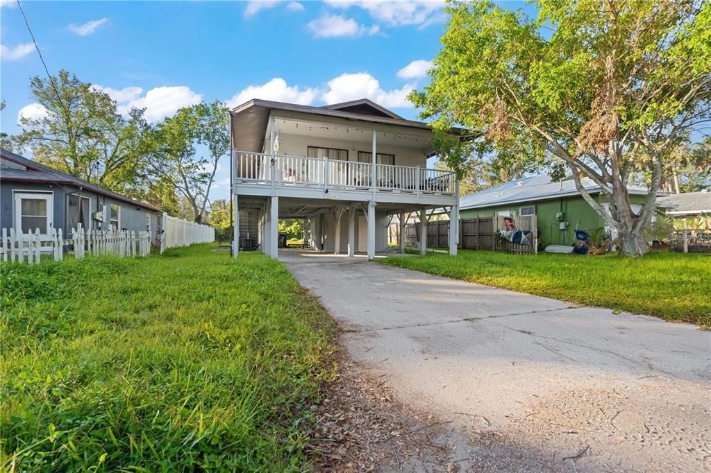 En Venta: $285,000 (2 camas, 2 baños, 864 Pies cuadrados)