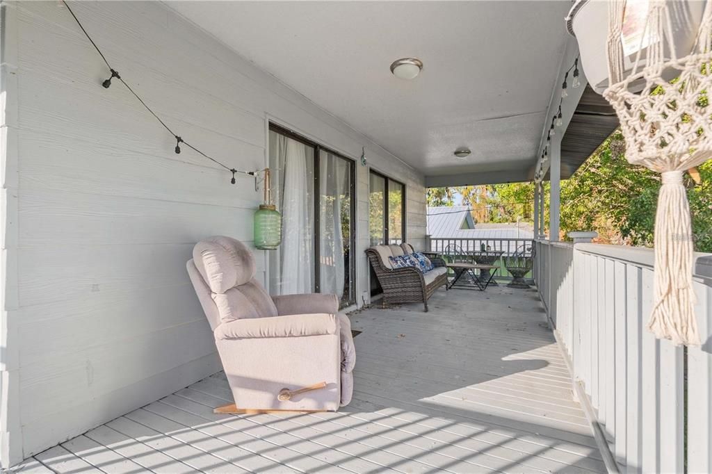 En Venta: $285,000 (2 camas, 2 baños, 864 Pies cuadrados)