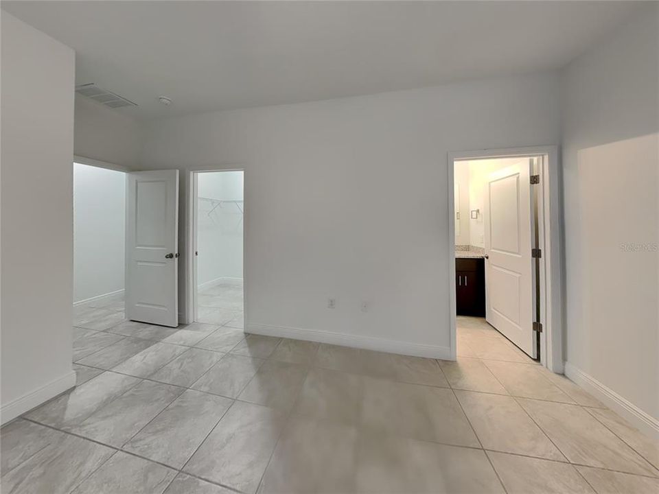 En Renta: $1,599 (4 camas, 2 baños, 1580 Pies cuadrados)