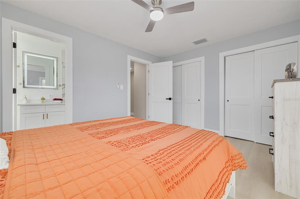 For Sale: $569,700 (3 beds, 3 baths, 1934 Square Feet)