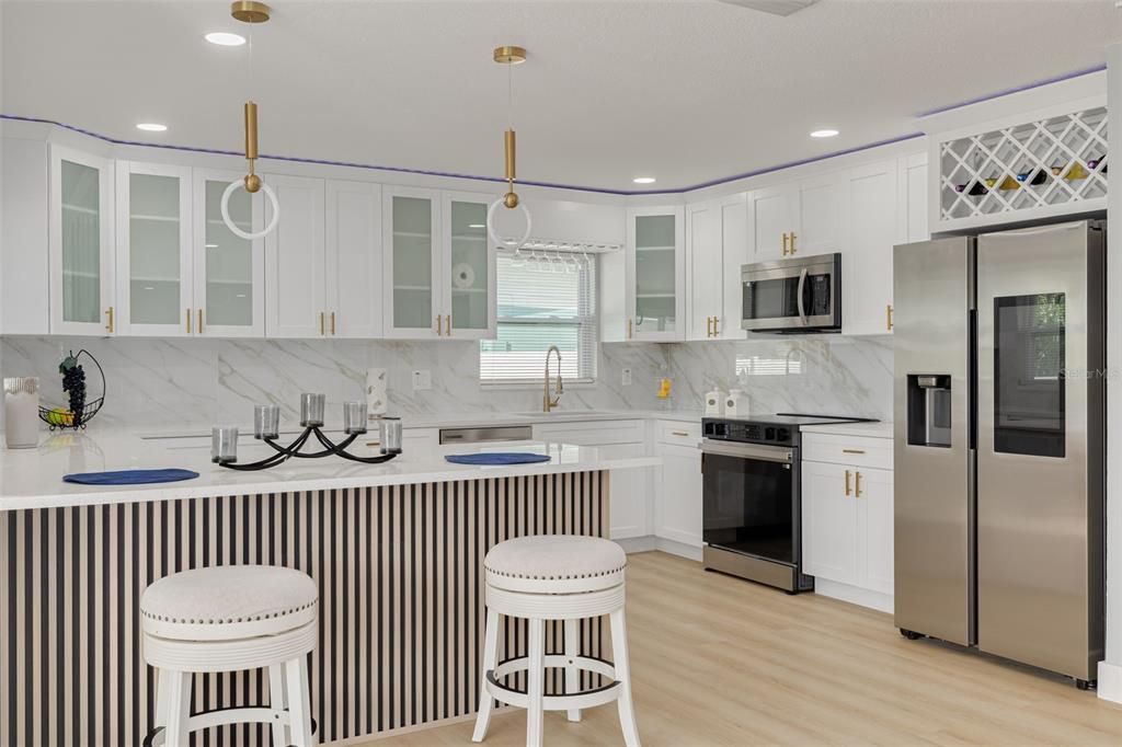 For Sale: $569,700 (3 beds, 3 baths, 1934 Square Feet)