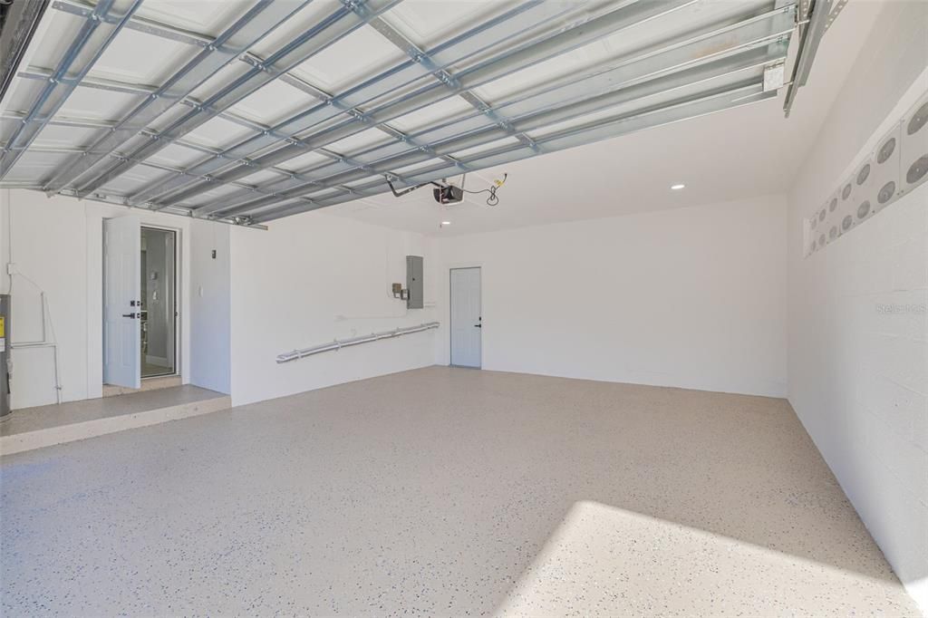 For Sale: $569,700 (3 beds, 3 baths, 1934 Square Feet)