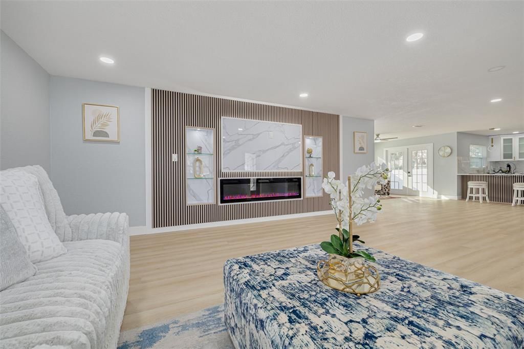 For Sale: $569,700 (3 beds, 3 baths, 1934 Square Feet)