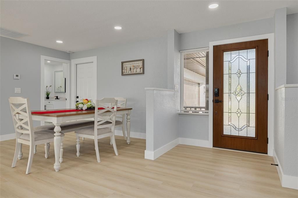 For Sale: $569,700 (3 beds, 3 baths, 1934 Square Feet)