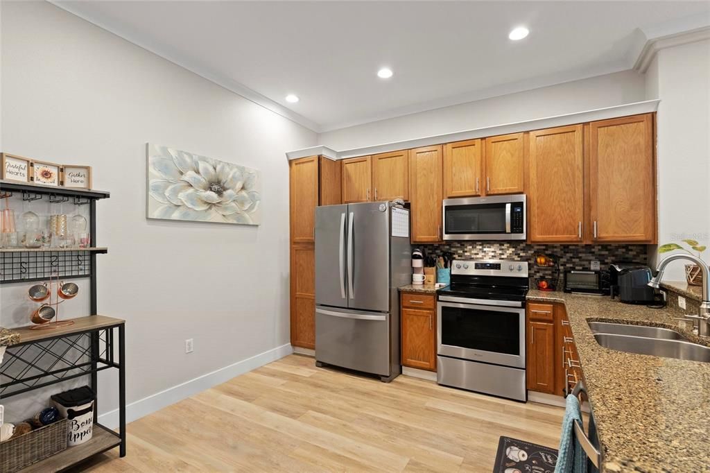 En Venta: $414,727 (3 camas, 2 baños, 1801 Pies cuadrados)