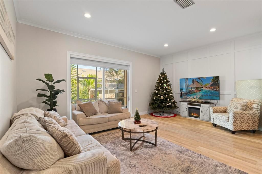 En Venta: $414,727 (3 camas, 2 baños, 1801 Pies cuadrados)