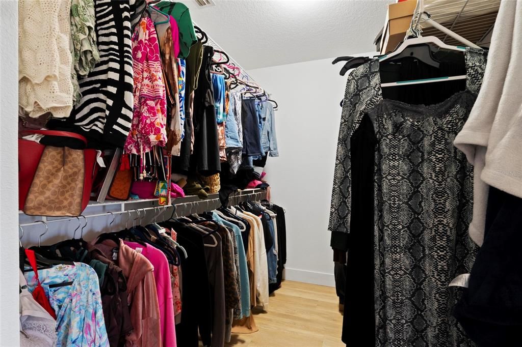 En Venta: $414,727 (3 camas, 2 baños, 1801 Pies cuadrados)