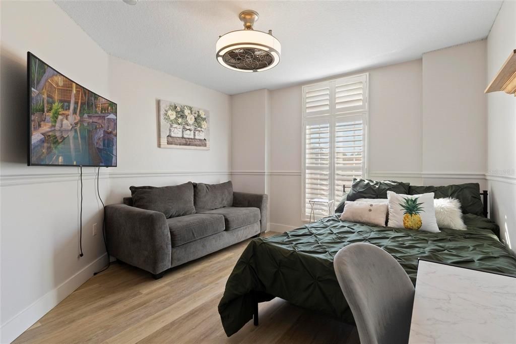 En Venta: $414,727 (3 camas, 2 baños, 1801 Pies cuadrados)