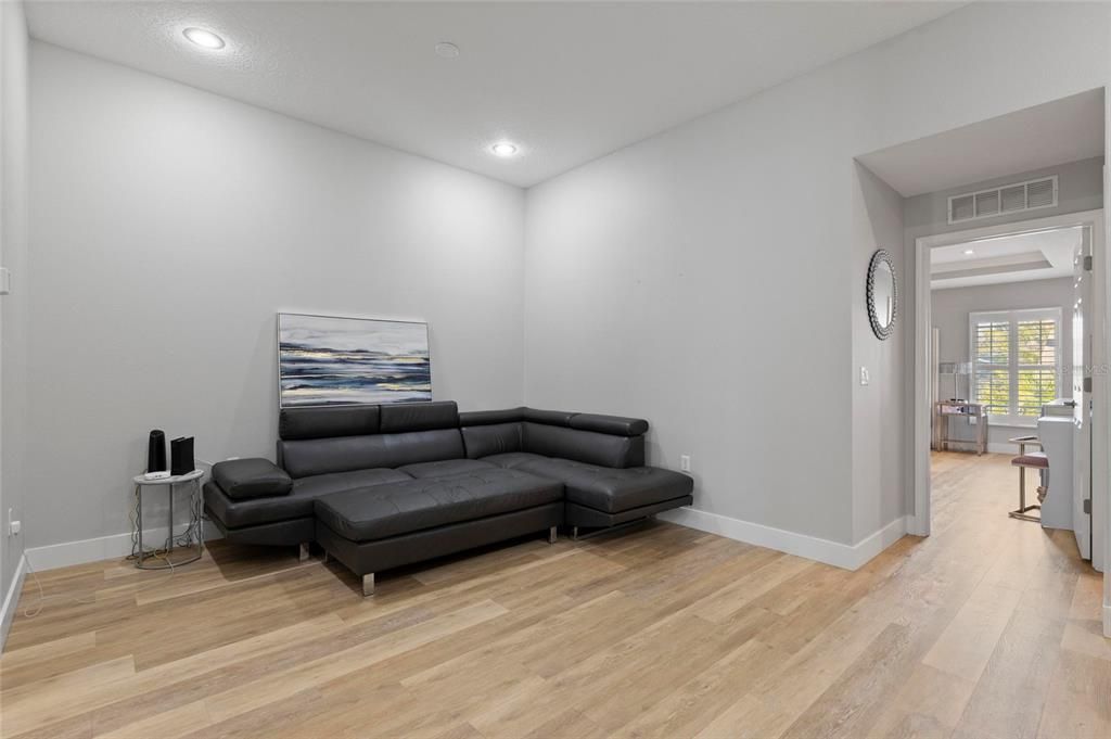 En Venta: $414,727 (3 camas, 2 baños, 1801 Pies cuadrados)