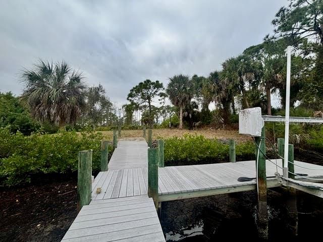 待售: $95,000 (0.23 acres)