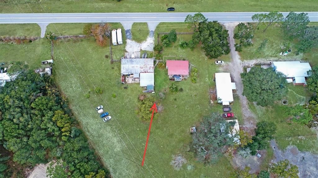 For Sale: $350,000 (3 beds, 1 baths, 984 Square Feet)