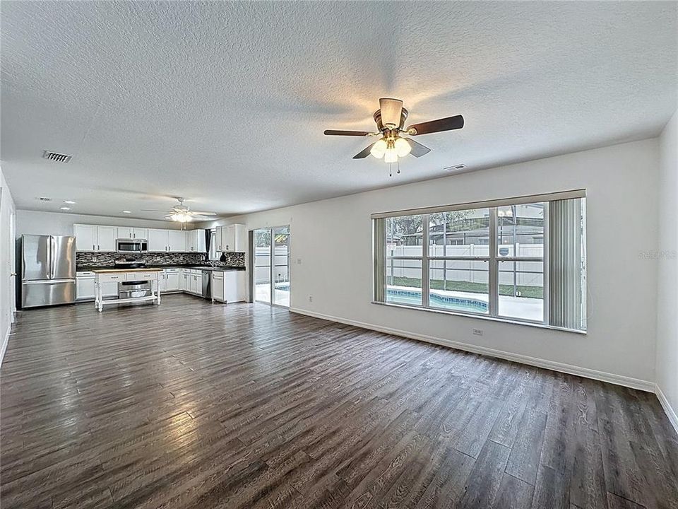 For Rent: $2,600 (4 beds, 2 baths, 2411 Square Feet)