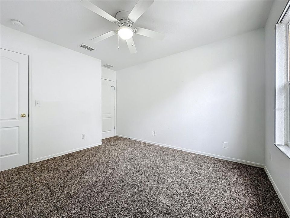 For Rent: $2,600 (4 beds, 2 baths, 2411 Square Feet)