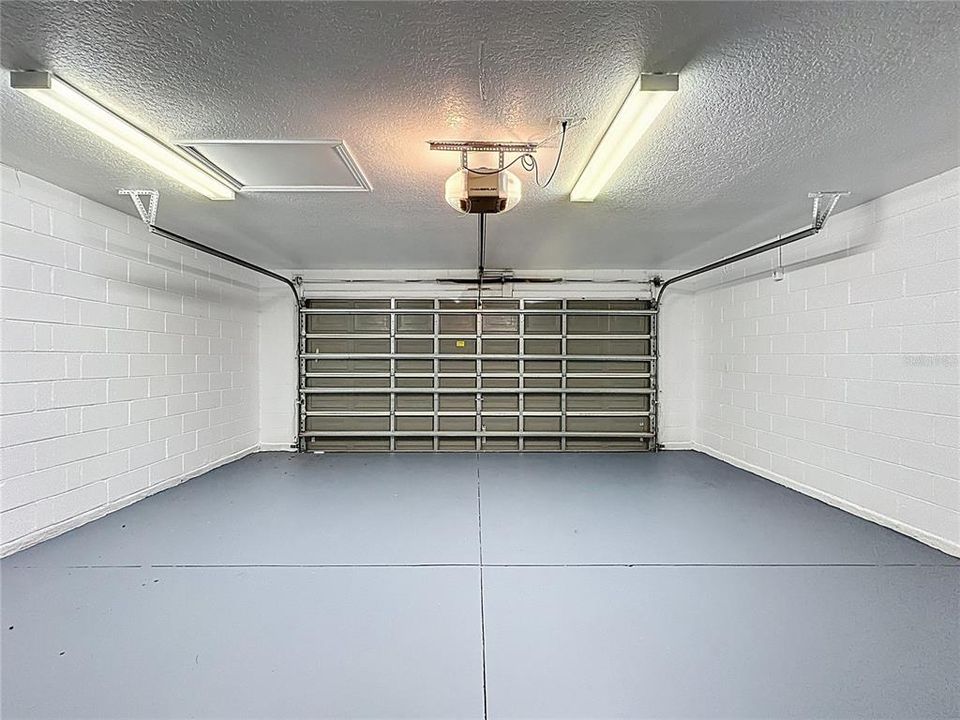 For Rent: $2,600 (4 beds, 2 baths, 2411 Square Feet)