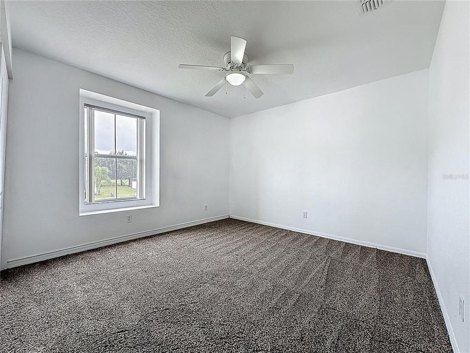 For Rent: $2,600 (4 beds, 2 baths, 2411 Square Feet)