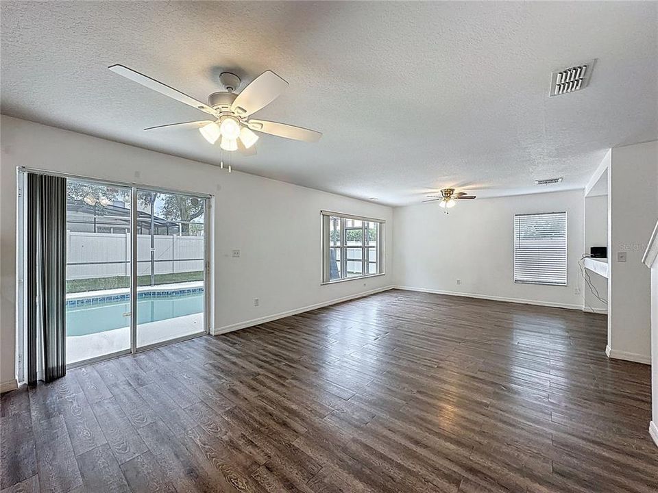 For Rent: $2,600 (4 beds, 2 baths, 2411 Square Feet)