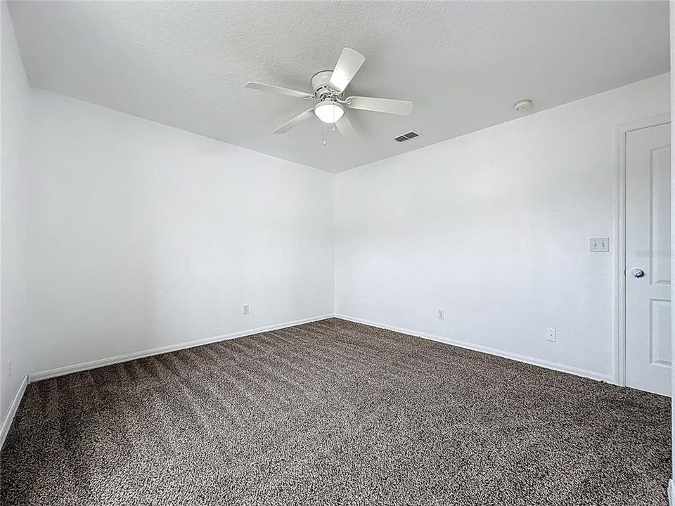 For Rent: $2,600 (4 beds, 2 baths, 2411 Square Feet)