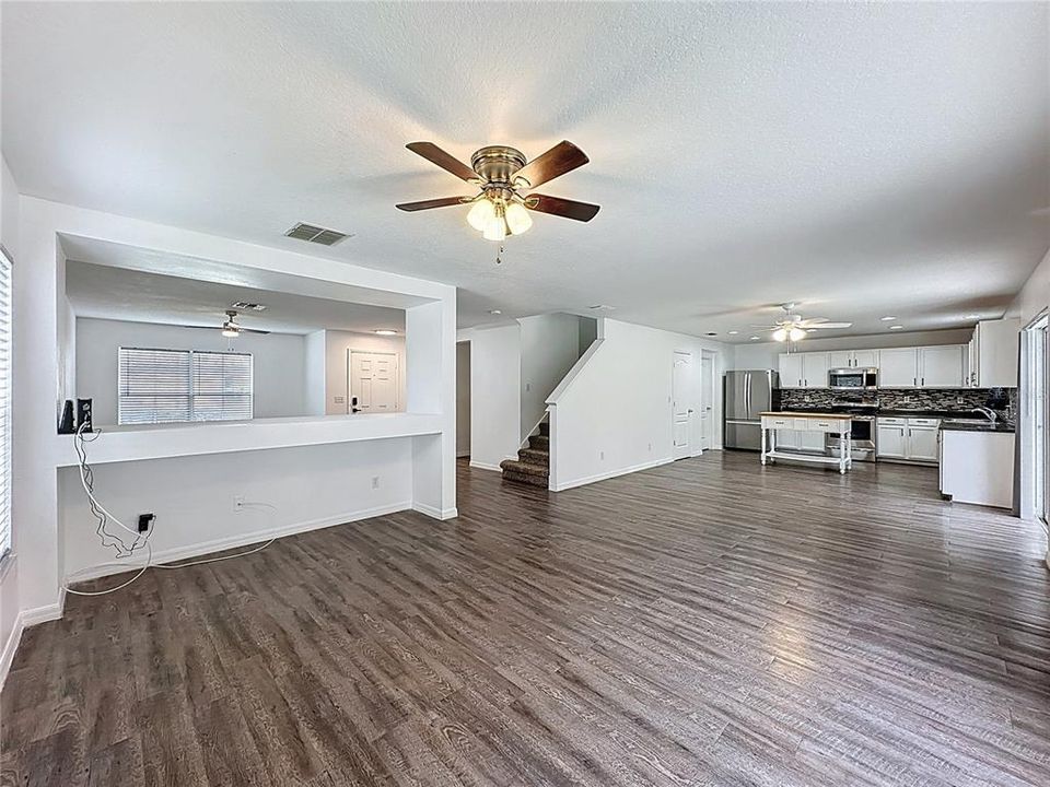 For Rent: $2,600 (4 beds, 2 baths, 2411 Square Feet)