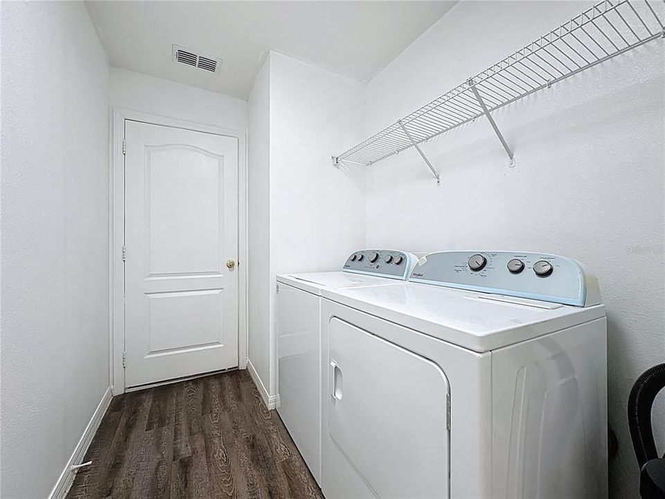 For Rent: $2,600 (4 beds, 2 baths, 2411 Square Feet)