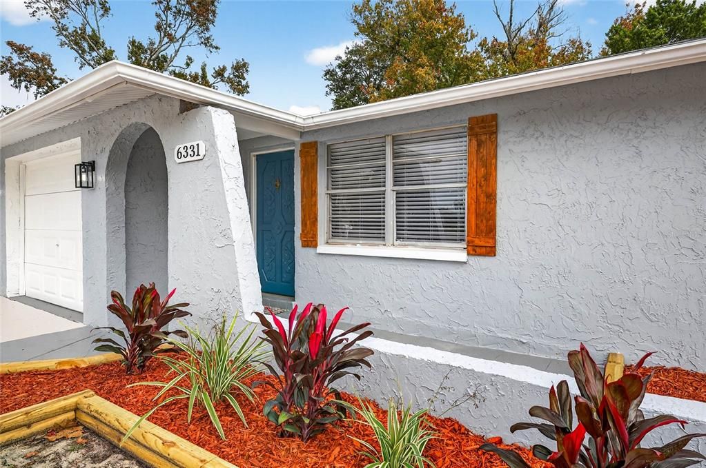 For Sale: $239,900 (2 beds, 2 baths, 980 Square Feet)