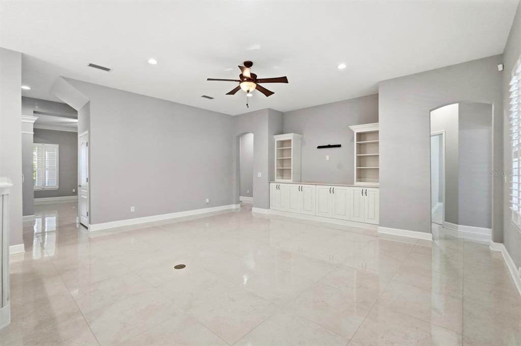 待售: $775,000 (4 贝兹, 4 浴室, 3580 平方英尺)