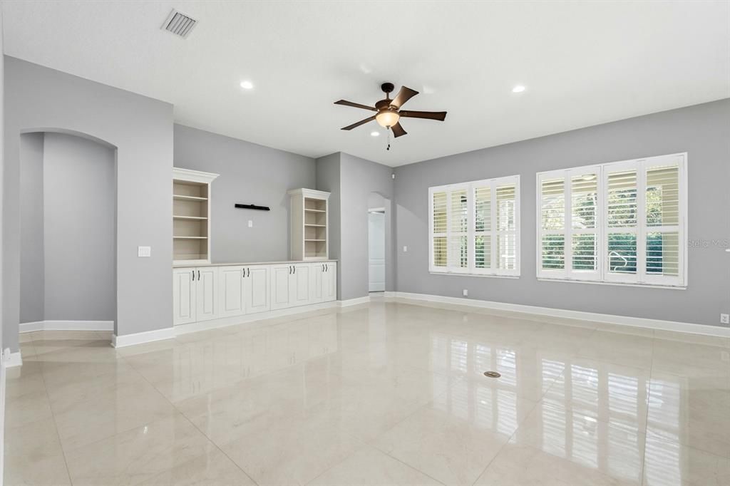 待售: $775,000 (4 贝兹, 4 浴室, 3580 平方英尺)