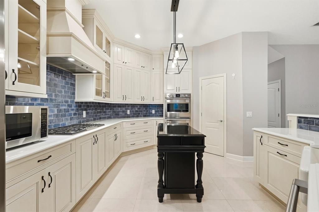 待售: $775,000 (4 贝兹, 4 浴室, 3580 平方英尺)