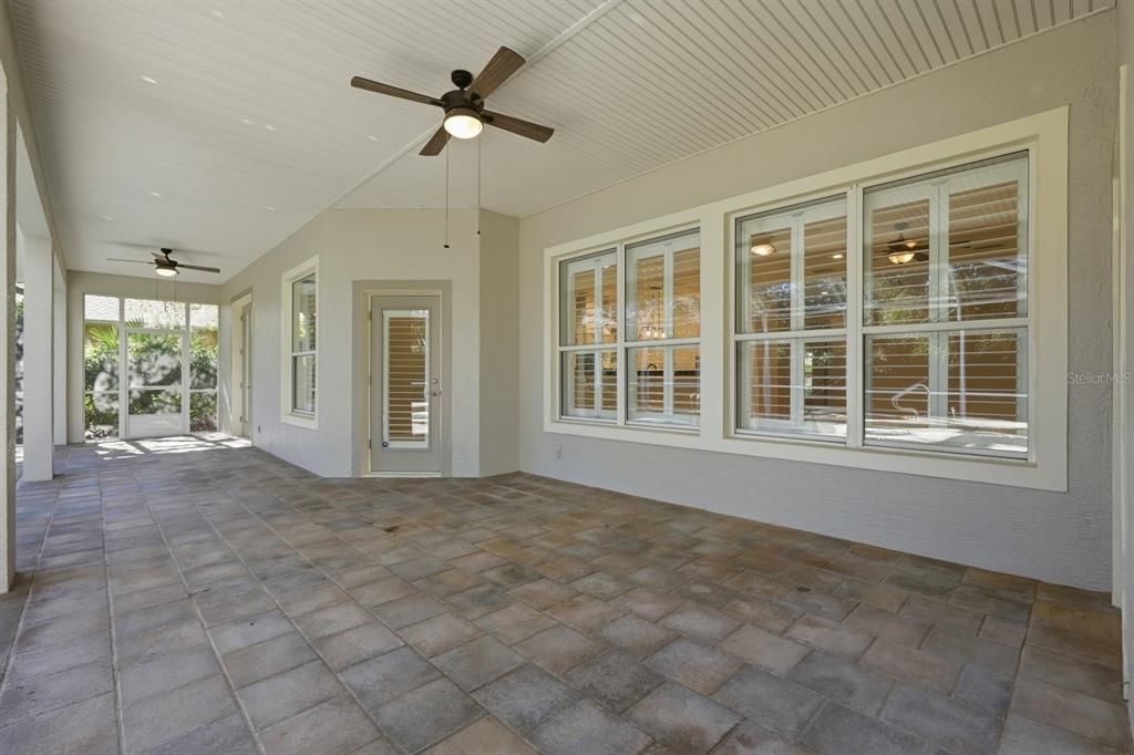 待售: $775,000 (4 贝兹, 4 浴室, 3580 平方英尺)