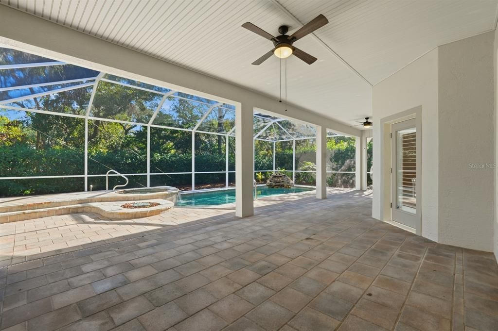 待售: $775,000 (4 贝兹, 4 浴室, 3580 平方英尺)