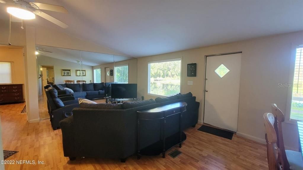 В аренду: $1,500 (2 спален, 2 ванн, 1032 Квадратных фут)