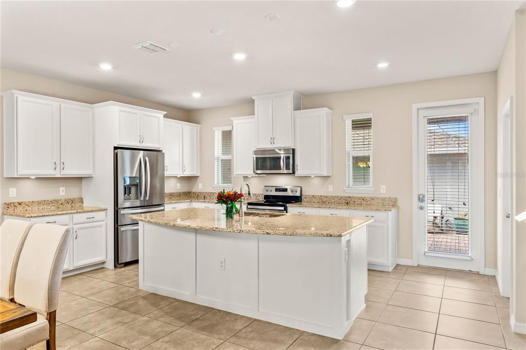 На продажу: $490,000 (3 спален, 2 ванн, 1784 Квадратных фут)