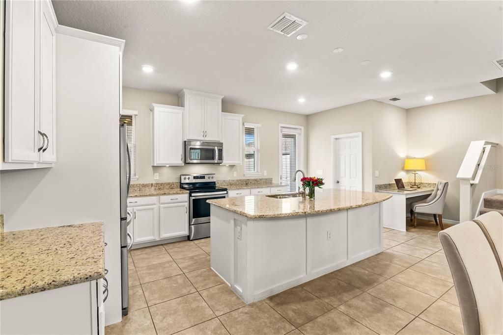 На продажу: $490,000 (3 спален, 2 ванн, 1784 Квадратных фут)