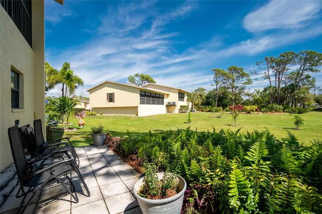 На продажу: $169,900 (2 спален, 2 ванн, 950 Квадратных фут)