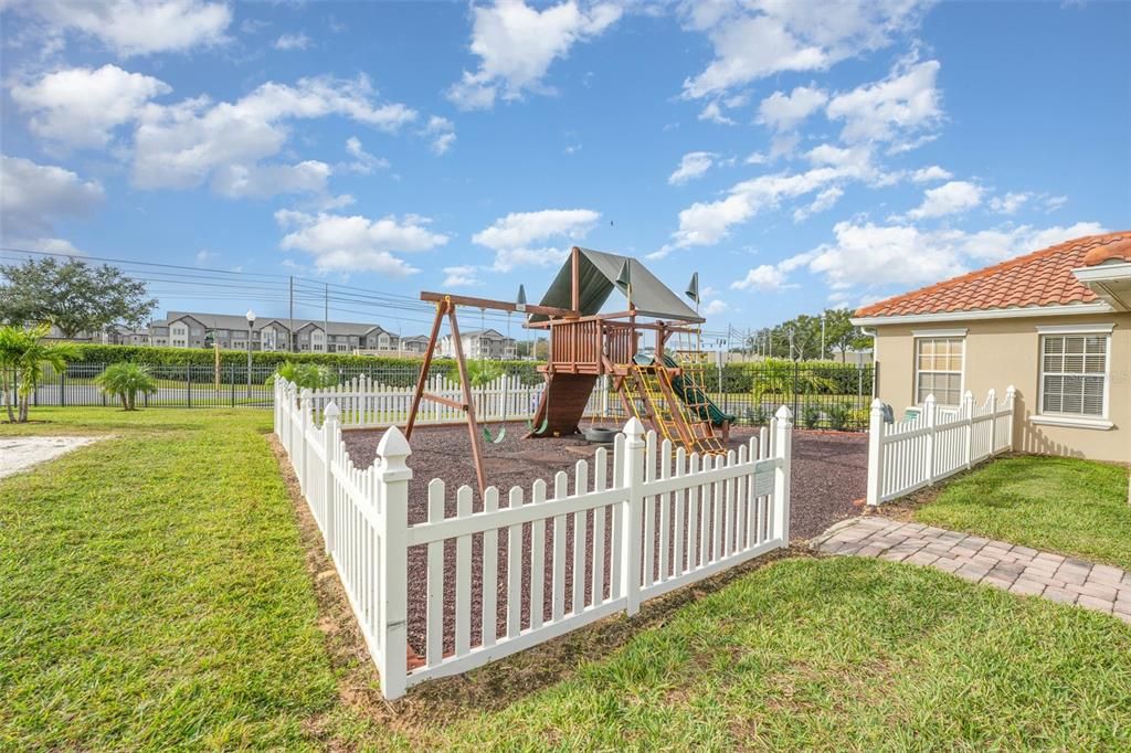 待售: $419,000 (4 贝兹, 4 浴室, 2719 平方英尺)