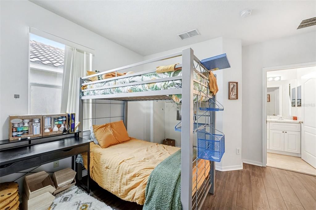 待售: $419,000 (4 贝兹, 4 浴室, 2719 平方英尺)