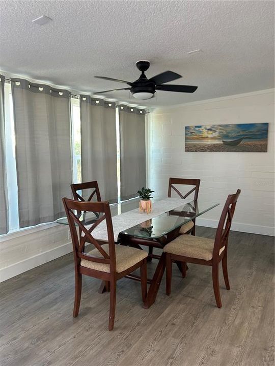 En Venta: $340,000 (2 camas, 1 baños, 955 Pies cuadrados)