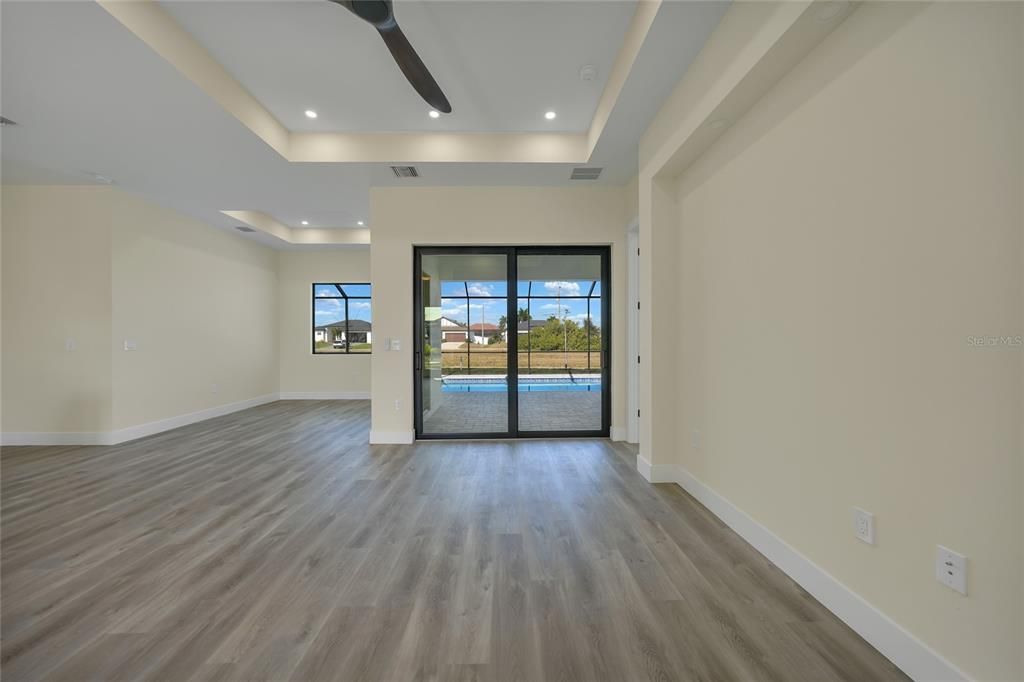 На продажу: $489,000 (3 спален, 2 ванн, 1810 Квадратных фут)