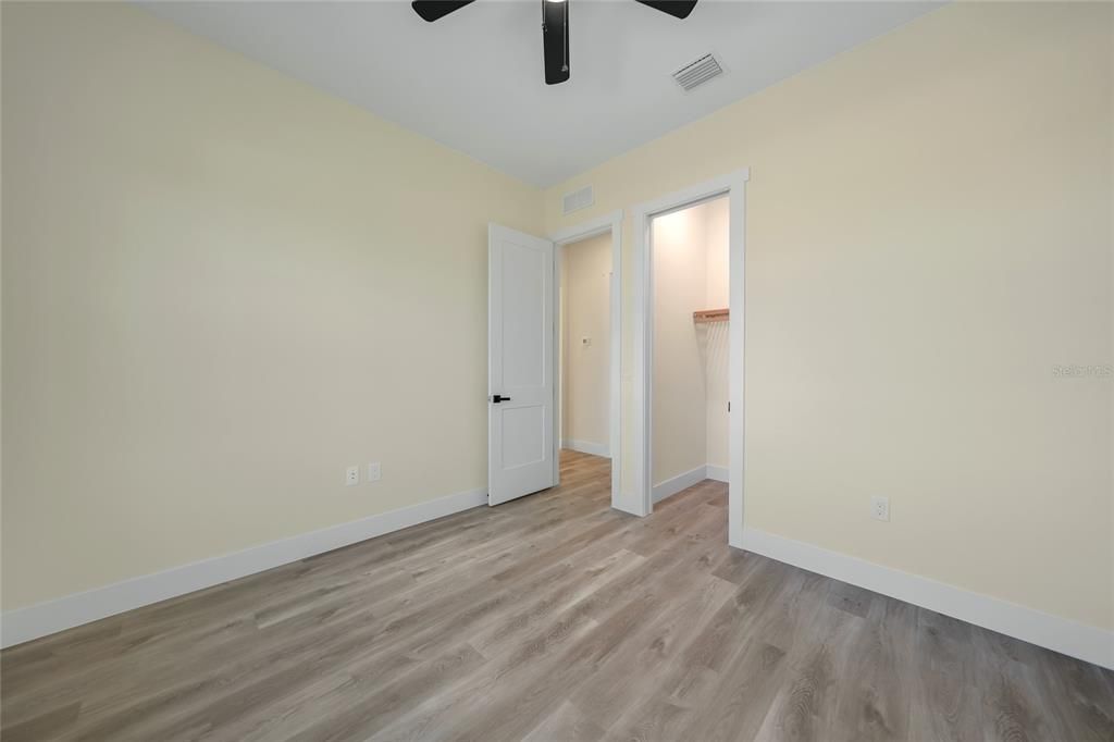 На продажу: $489,000 (3 спален, 2 ванн, 1810 Квадратных фут)